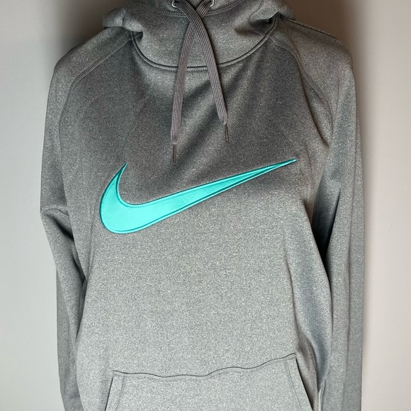 Nike Tops - Nike Women’s Therma Sweatshirt- Brand new with tags- Size: XL